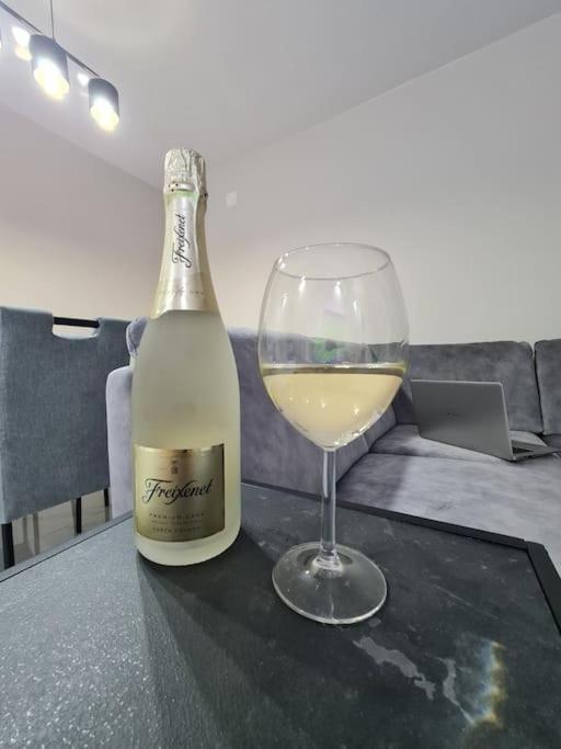 Mias Luxury Apartment Rijeka Eksteriør bilde